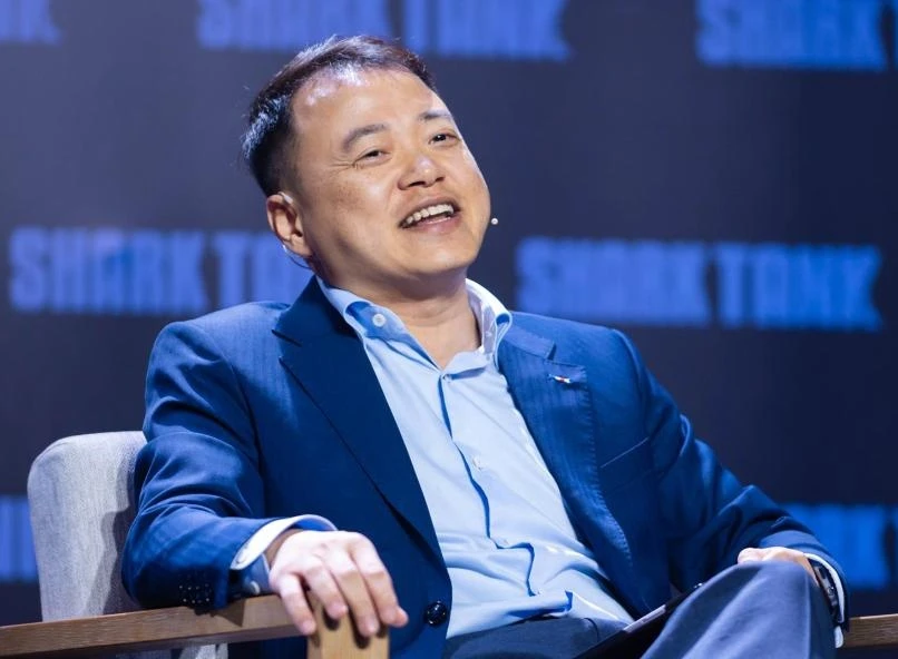 Shark Bình gây tranh cãi khi chạy quảng cáo tố cộng sự phản bội liên quan AntEX