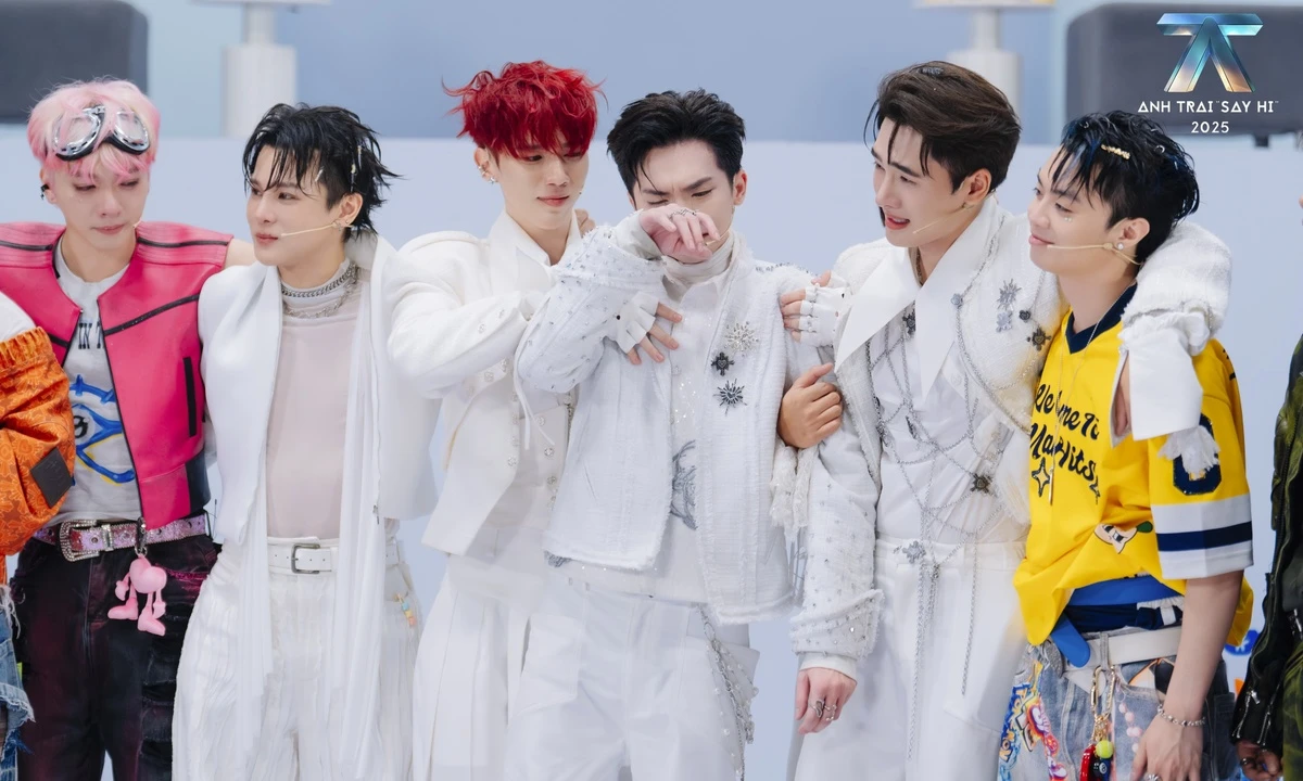 Trấn Thành thông báo sốc ở Anh trai ‘say hi’